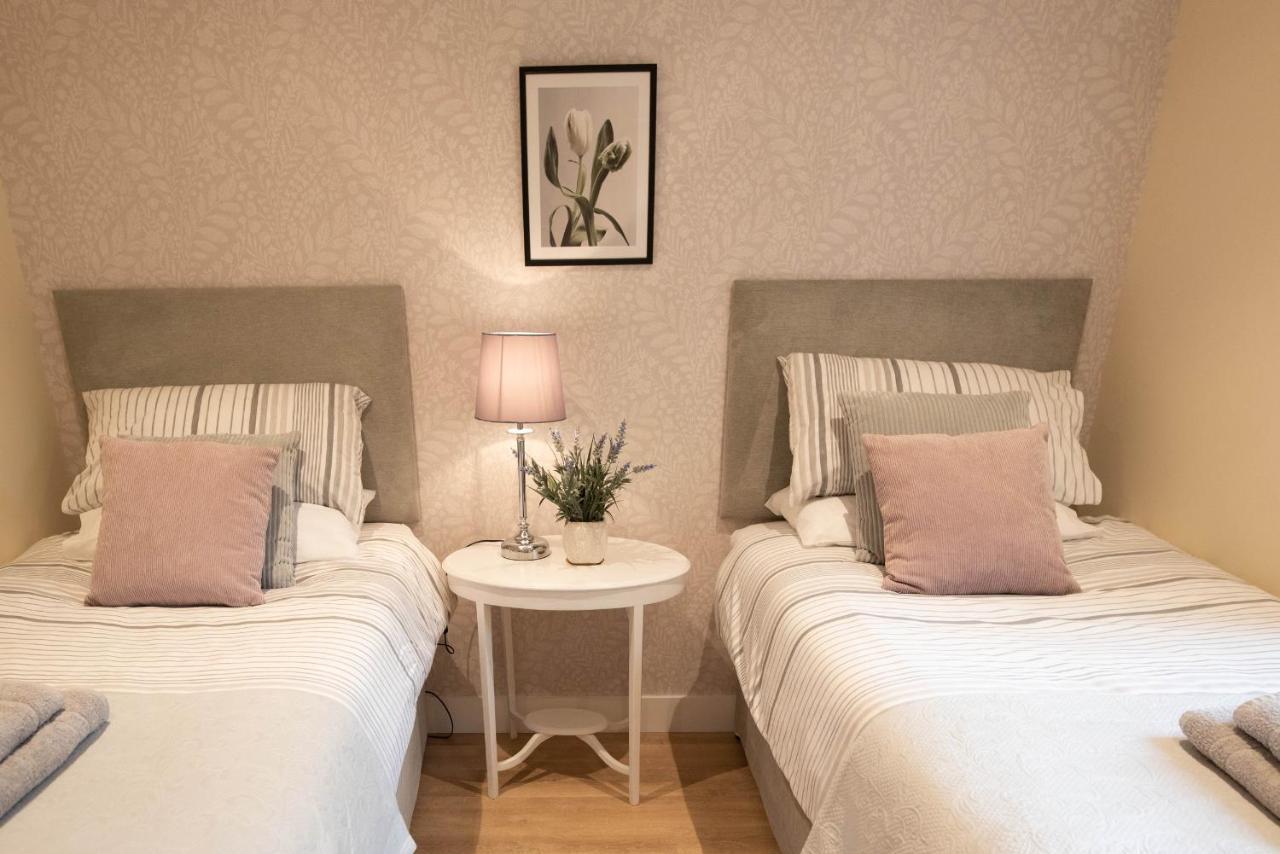 Larchwood Lodge Ellon Esterno foto